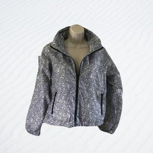 🎉 3 for $15 NWOT Forever 21 Tokyo Windbreaker Light Jacket Size Small